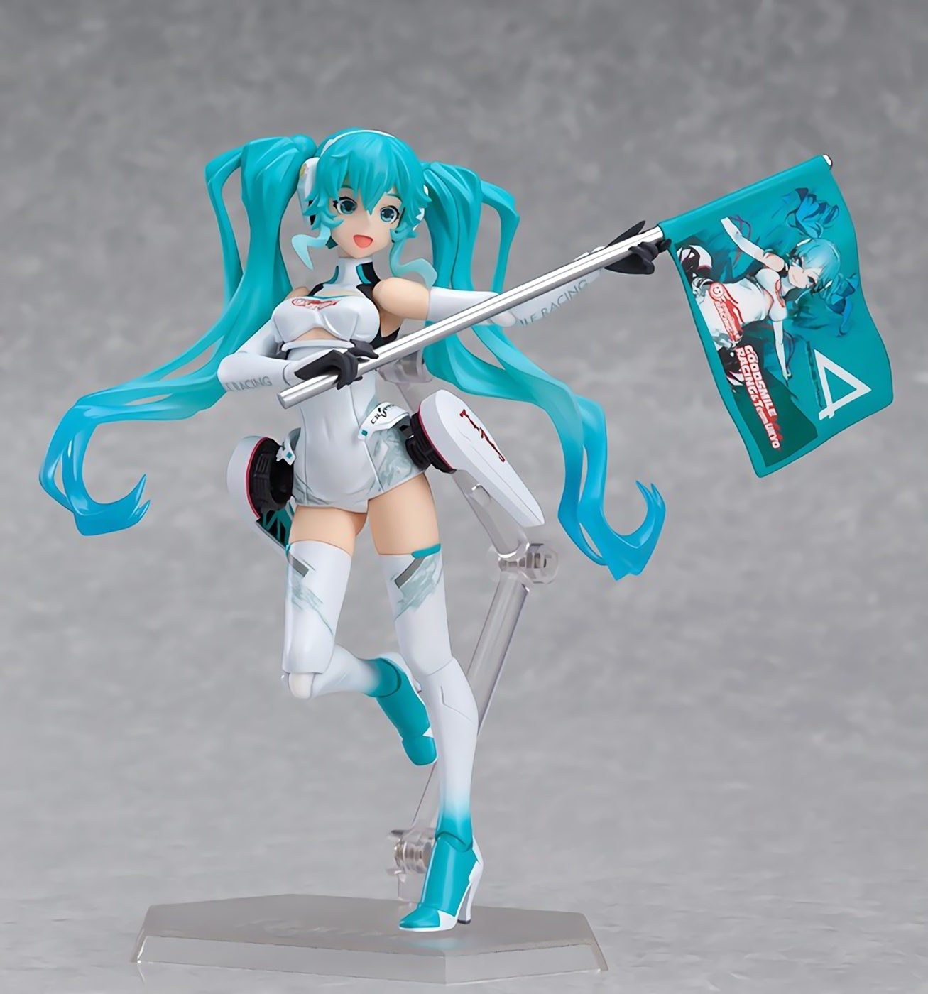 Курс фигма. Racing Miku 2014 figma. Hatsune Miku Racing figma 2022. Racing Miku 2022 фигурка.