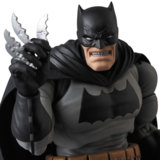 No.106 MAFEX BATMAN (The Dark Knight Returns)